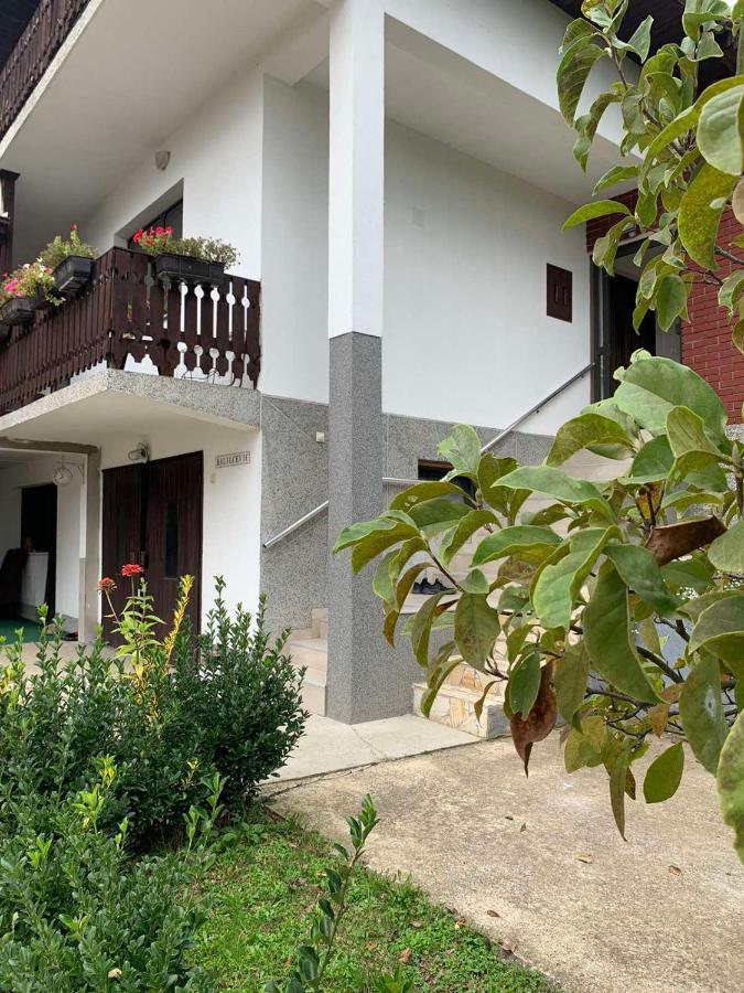 Guest House Husejn Dubrave Gornje Eksteriør billede